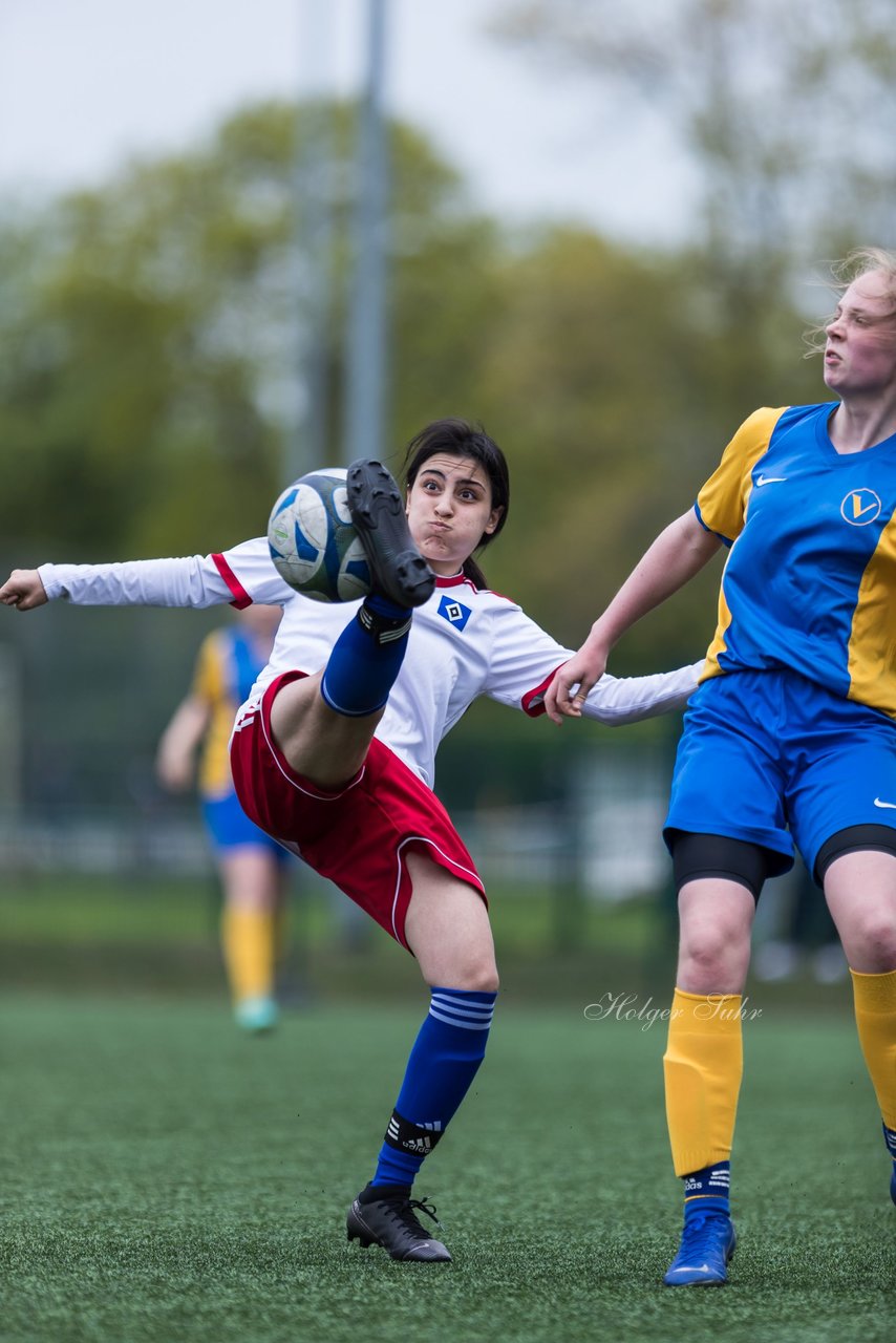 Bild 310 - wBJ Hamburger SV 2 - Victoria 1 : Ergebnis: 0:1